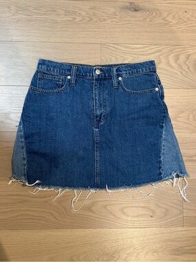 Madewell Denim Colorblock Mini Skirt with Classic Raw Hem Size 29 / 8